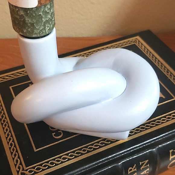 Vintage Ceramic Knot Candle Holder - Picture 2 of 10